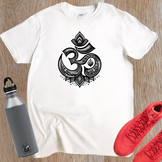 "Dynamic gym T-shirt featuring bold graphic design, ideal for fitness enthusiasts. Combines comfort and style for workouts."