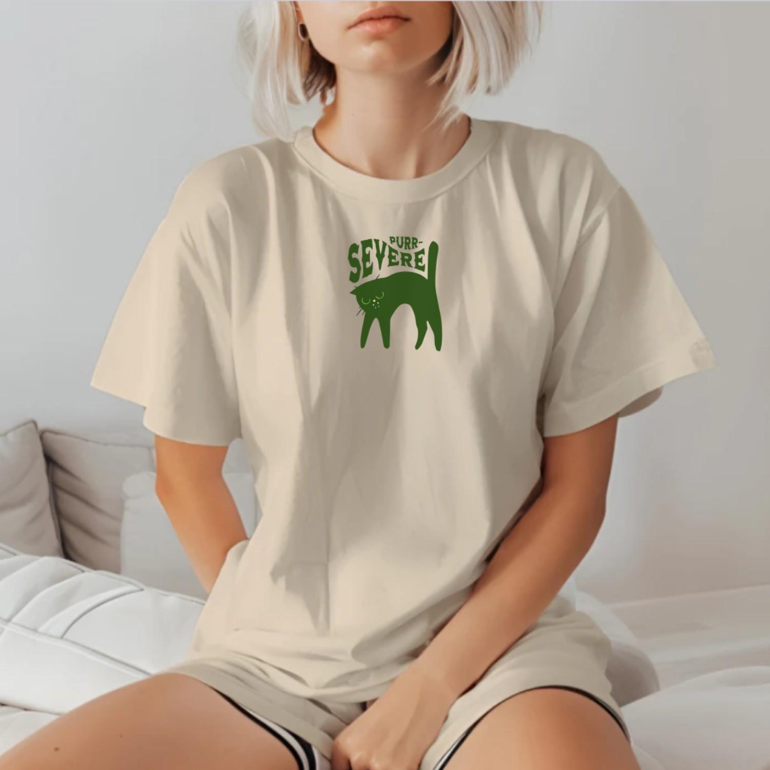 "Fun graphic gym T-shirt featuring a playful cat design, ideal for fitness enthusiasts and cat lovers, adding style to workouts."