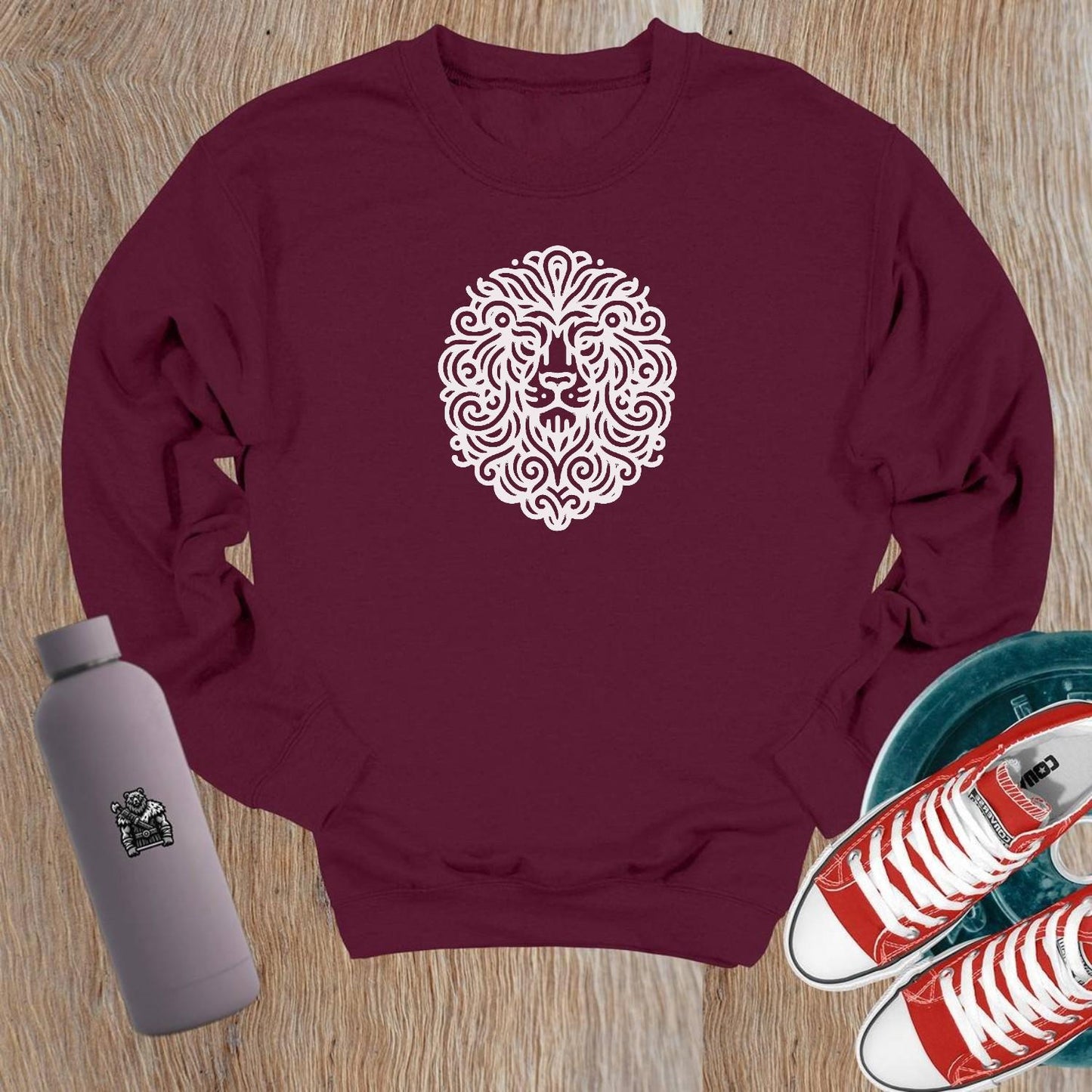 "Graphic lion design crewneck sweatshirt for gym and casual wear. Stylish, comfortable, and motivational apparel for fitness enthusiasts."